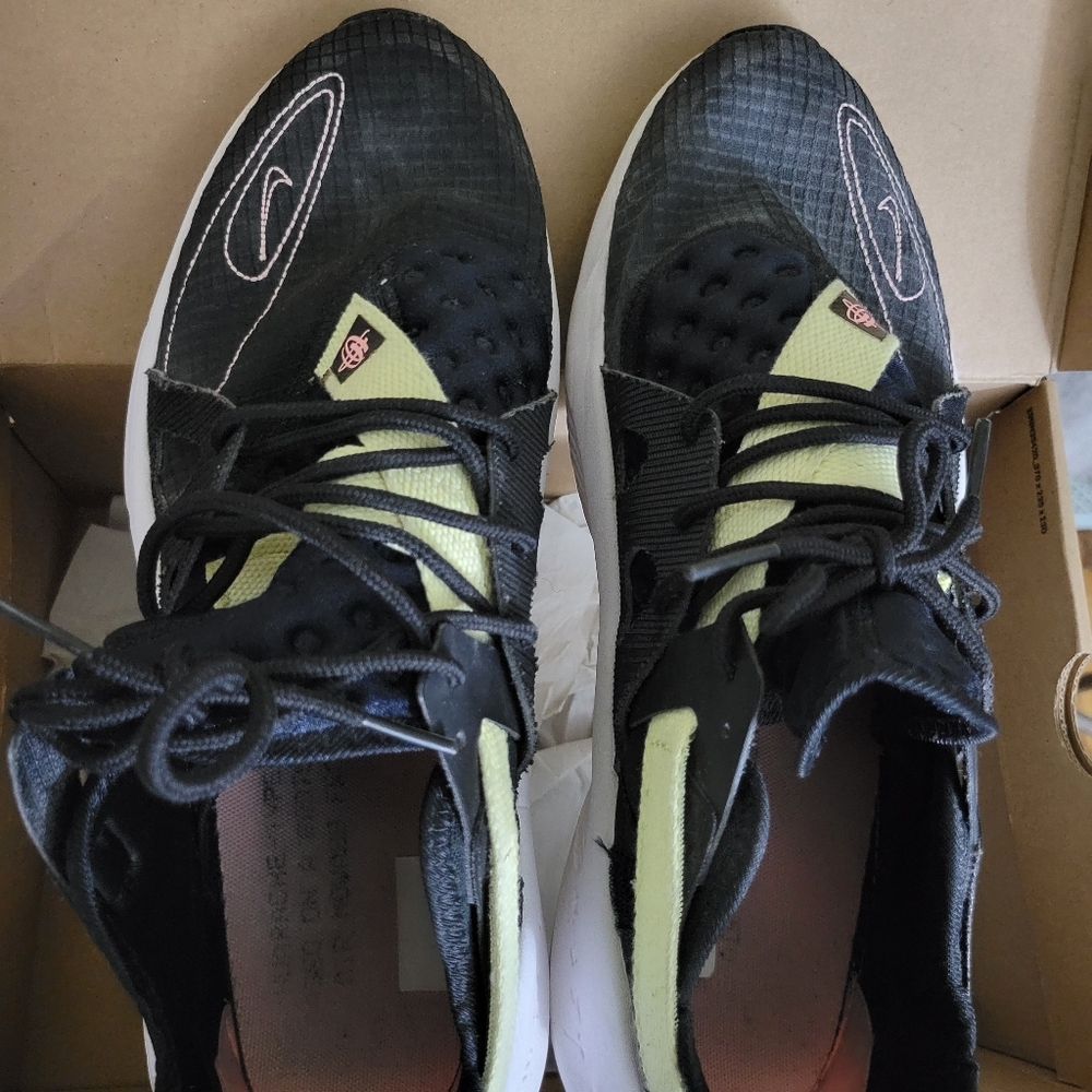 Nike Air Huarache. Sz 13...Men's